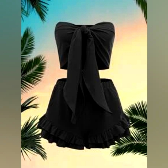 Front tie tube top and matching layered shorts - Picture 1 of 1